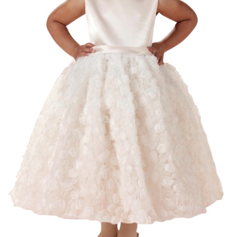 Joan Calabrese by Moni Cheri White Floral Dress